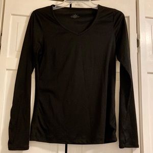 3 CuddlDuds climatesmart undershirts - sz Small